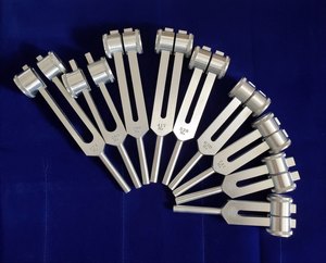 Diapasones CHAKRA - plateados con peso - Product Image 1