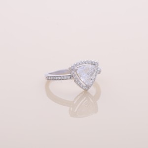 IGI Certified Trillion Cut Lab Grown Diamond Halo Engagement / Wedding <b>Ring</b> with Pave Band in 9K White / Rose & Yellow Gold - Product Image 5