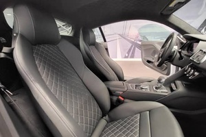 Coupé Deportivo V10 de Alto Rendimiento Usado del 2022, Superauto Premium de 2 Puertas con Aceleración Lista para la Pista - Product Image 6