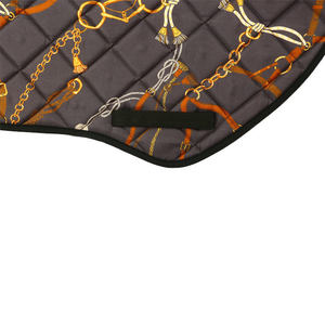 Selle de cheval personnalisée imprimée, tissu en coton respirant avec rembourrage en laine pour le dressage et le saut, norme internationale - Product Image 3