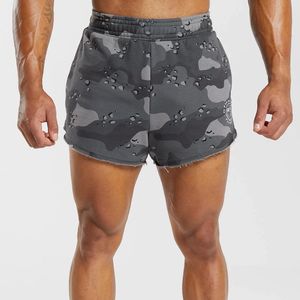 Short Longueur Bord Brut Finition à l'ourlet Cordon élastique Taille Sueded Cotton Terry Camo Pocket Shorts - Product Image 1