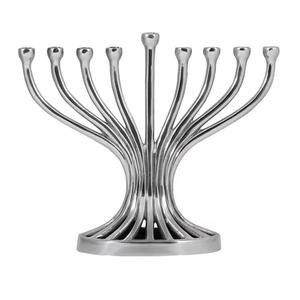 Nouvelle arrivée Menorah en métal avec finition en cuivre antique en aluminium fait à la main bougeoirs Menorah juive Religions Candélabres - Product Image 1