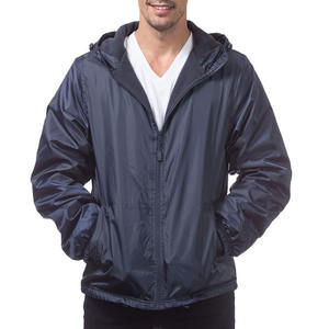 Concevez votre propre style : Veste coupe-vent en toile à capuche pour homme, personnalisable sur le devant, très résistante, imperméable, respirante et écologique - Product Image 1