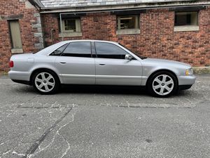 AUDI S8 LHD/RHD 2001 USADO - Product Image 2