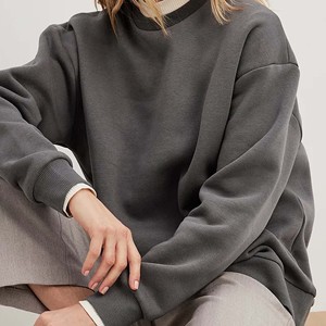 Venta caliente ropa de calle de invierno para mujer de manga larga Crop Top Pullover Hoodie con bordado frontal y logotipo impreso cuello con capucha - Product Image 5