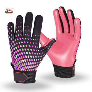 Gants de football gaélique personnalisés confortables meilleurs articles de sport pour le jeu en plein air fabriqués à partir de cuir durable - Product Image 4