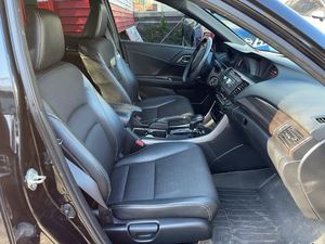 Honda Accord Sport d'occasion 2016, conduite à gauche, 50 001 à 75 000 miles, norme d'émission Euro IV, 6 places - Product Image 3