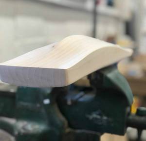 Batte de cricket à balle dure pakistanaise en saule anglais Fabrication pakistanaise pour adulte Batte de cricket à long manche à vendre - Product Image 4