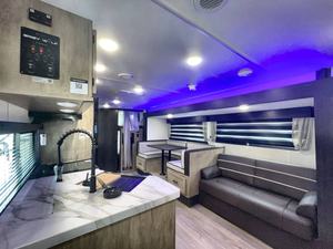 Nueva Autocaravana F-o-r-e-s-t R-i-v-e-r Grey Wolf 26DBH 2026 - Product Image 4