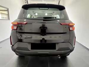 Coupé 2024 R18 con Asientos de Cuero, Tracción en las Cuatro Ruedas, Bajo Kilometraje, Caja de Cambios Automática, Volante a la Izquierda, Combustible Gasolina/Eléctrico - Product Image 2