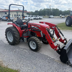Venta al por mayor Tractor de ruedas Massey Ferguson 1M.35 2026 con cabina calefactada, paquete para carretera, nuevo, acabado impecable, motor trasero - Product Image 1