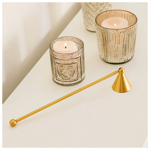 Apagavelas de latón Falah International con mango de madera, apagavelas de lujo de calidad mayorista para decoración - Product Image 4