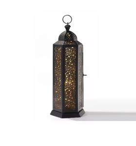 Lanterne en métal fabriquée à la main avec finition élégante pour décor de mariage à la foudre d'intérieur - Product Image 6