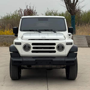 2026 BAW 212 T01 SUV Todoterreno de Alto Rendimiento, Buena Calidad, Chino, Sin Accidentes y Listo para Enviar - Product Image 1