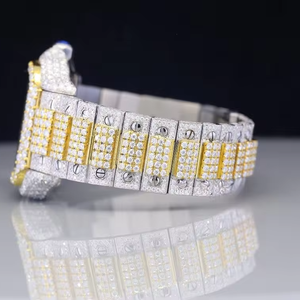 Reloj de pulsera hip hop para hombre, regular para ocasiones especiales, con diamantes cultivados en laboratorio hechos a mano de acero inoxidable con claridad VVS - Product Image 1