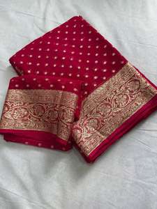 พร้อมซื้อ มีสินค้าในสต็อก ผ้าซารีวิสโคสจอร์เจตต์ดีไซน์ล่าสุดขายดี พร้อมเสื้อคลุมสำหรับผู้หญิง ผลิตในอินเดีย ไม่มีลายพิมพ์ - Product Image 5