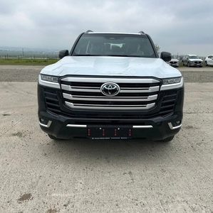 Nuevo SUV LC 300 2026 Negro 4x4 Gasolina con Asientos de Cuero y Techo Panorámico 360 °   Cámara Trasera 3.0l Automática 4WD - Product Image 1