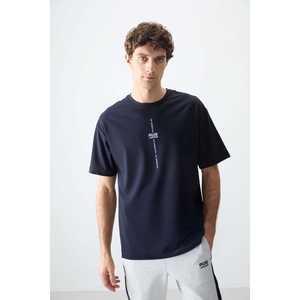 Camiseta de Hombre Azul Marino 100% Algodón - 88373, Corte Holgado, Textura Suave y Gruesa, con Diseño Estampado, Tela Jersey - Product Image 6