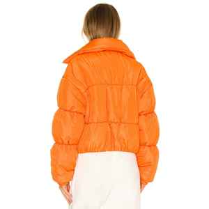 Chaqueta Corta Acolchada de Invierno para Mujer UNIQUE GYM WEAR, Relleno 100% Poliéster, Tejido Impermeable, Ecológico, con Cuello Desmontable - Product Image 6