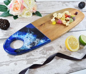 Tabla de cortar de madera y resina ecológica Tradebyd para uso en cocina sostenible - Product Image 2