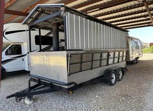 Remolque de Barbacoa y Ahumador Móvil de 8 pies, Totalmente Equipado, con Envío Gratuito, Parrilla Exterior y Cocina para Venta de Comida Ambulante - Product Image 2