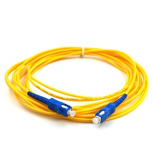 Câble Internet Fibre Optique 1 Mètre Cat6a Ethernet UTP Gaine PVC 12/4 Conducteurs à Brins Renforcés avec Fil d'Acier - Product Image 1