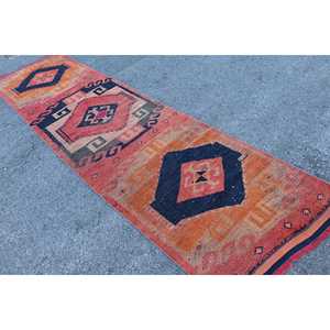 Alfombra Turca de 3.1x11.3 pies, Alfombra Vintage Roja Ombré - Product Image 4