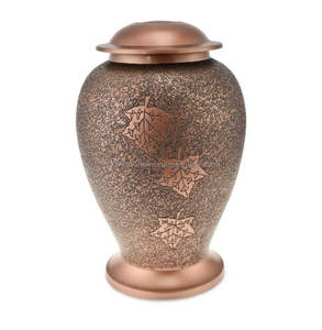 Urne funéraire en laiton de haute qualité, style américain, gravée de feuilles, pour cendres humaines et animales, souvenir commémoratif, vente en gros - Product Image 1