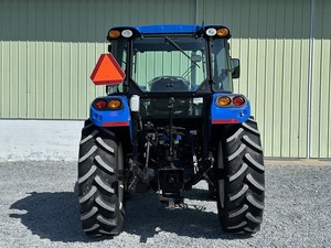 Nuevo Tractor de Ruedas New Holland T4.75 4WD Diésel, Mini Tractor Agrícola de 40-180HP con Componente Central de Motor de Potencia Nominal de 10-120HP - Product Image 4