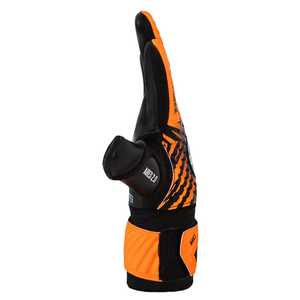 Gants de gardien de but de football professionnel de haut niveau personnalisables balle en latex injecté de caoutchouc durable manipulant des tailles de coupes personnalisables - Product Image 2