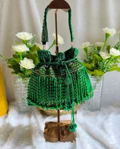 Embrayage de Batwa Potli brodé de pierre de cristal indien fait à la main Style élégant Sacs de soirée à la mode Mariages Retours Célébrations! - Product Image 2