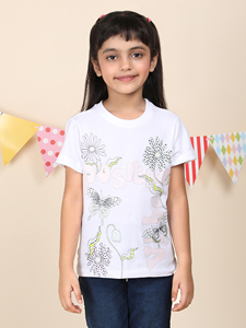 Camiseta de cuello redondo Smart Look 100% algodón para niñas disponible en diferentes métodos de impresión seleccionados a mano para la venta - Product Image 4