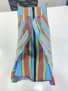 Venta al por mayor de bolsas de la compra ecológicas de nylon reciclado PP tejido a rayas plástico Handloom mercado de la India reutilizable sostenible - Product Image 4