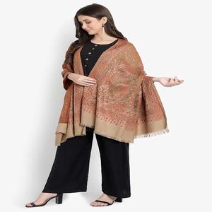 Chal de Pashmina para mujer superventas Pashmina de invierno bordada de diseño único para musulmanes - Product Image 4