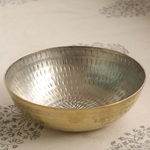 Cuenco de latón con acabado antiguo para Pooja thali, uso de templo, ofrenda de oración hindú tradicional y fines de regalo decorativos - Product Image 4