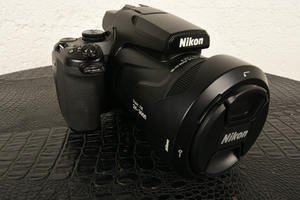 Cámara Digital Compacta ORIGINAL COOLPIX P1000 4K UHD 16MP con 3 años de garantía - Product Image 3