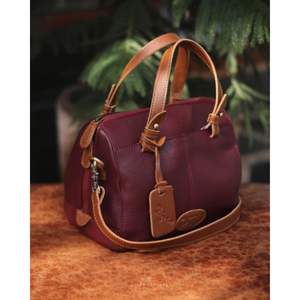 Luxury <b>Leather</b> Crossbody <b>Bag</b> Stylish <b>Handmade</b> Shoulder Purse with Top Handle and Adjustable Strap for Daily Use - Product Image 1