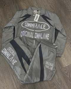 Conjunto de jogging con Cremallera de nailon transpirable para hombre con logotipo personalizado OEM, chaqueta cortavientos con pantalones, chándal, chándal estampado por sublimación - Product Image 6