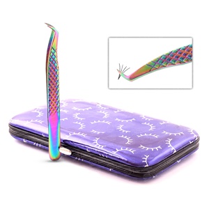 Pinzas para pestañas de diseño personalizado, las puntas de precisión tienen una forma fina y puntiaguda en ángulo para agarrar las pestañas sin resbalar - Product Image 4