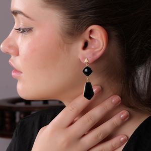 Pendientes de Ónice Negro Hechos a Mano en Latón con Baño de Oro de 18K, Joyería de Moda para Mujer para Bodas - Product Image 5