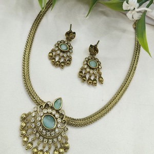 Ensemble collier antique de créateur CZ avec boucles d'oreilles finition or ensemble de collier pour mariage CZ Zircon diamant mariage pour femmes - Product Image 1