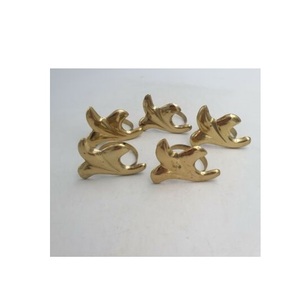 Servilletero de latón Restaurantes de hotel de lujo para sostener servilleteros de latón Servilletero de alambre de latón rosa y macizo - Product Image 2