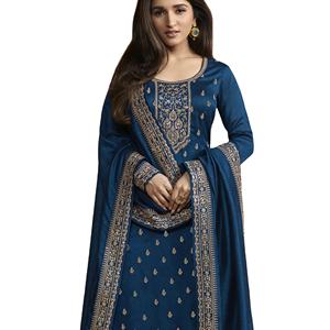 El último diseñador Georgette Seda Bordado Secuencia Kurti Set Por Fab Zone - Product Image 1