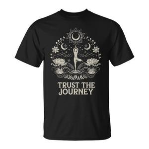 T-shirt Lotus Moon per yoga e pilates, design spirituale Boho con messaggio ispiratore: fidati del viaggio - Product Image 1