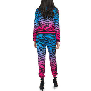 Vente en gros Vêtements de sport personnalisés pour femmes Nouveau survêtement de sport élégant en coton uni avec décoration à capuche et fermeture éclair - Product Image 4