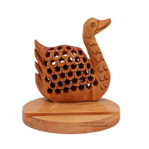 Top Bán Bằng Gỗ Chủ Bút Điện Thoại Thông Minh Đứng Và Đồng Hồ Đứng Đa Năng Sử Dụng Bút Chì Cup Nồi Chủ Chất Lượng Tốt Nhất - Product Image 1