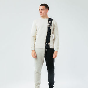 เสื้อสเวตเตอร์แบบสวมหัวคอกลมพิมพ์ลายสกรีนสำหรับฤดูหนาวออกแบบได้ตามต้องการ - Product Image 3