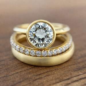 Anillo de Circonita Cultivada en Laboratorio, Certificado IGI, con Engaste de Oro Amarillo, para Boda, Compromiso, Aniversario, Regalo - Product Image 1