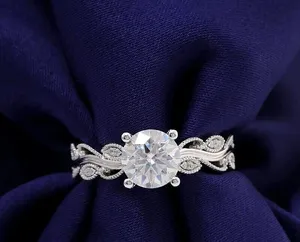 Gorgeous Women's 14K White Gold Wedding Ring Round Cut <b>Simulated</b> <b>Diamond</b> - Product Image 5