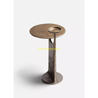 Tables d'appoint de luxe en métal avec pieds ondulés artistiques, design moderne, tables basses d'appoint avec rangement pour villa, ferme, salon, chambre, salle de sport